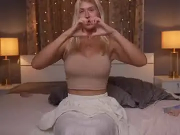 Chaturbate Sex Cam of kirabl00m