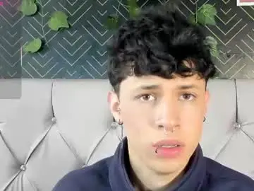 Chaturbate Nude Webcam of axel_evanss