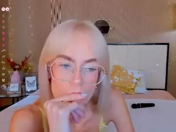 Chaturbate Watch Live Sex Cams of bellatip