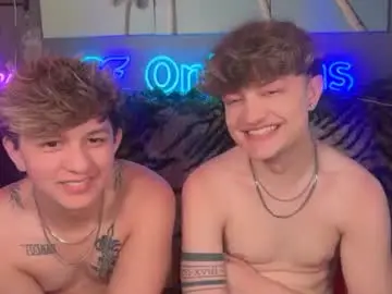 Chaturbate Live Sex Cam of eastinwestin