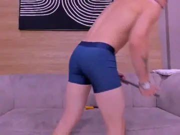Chaturbate Best live sex cam show of heteros_men