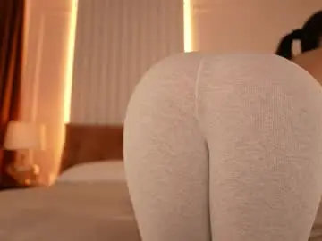 Chaturbate Free Live Porn of roxy_blue_eyed_