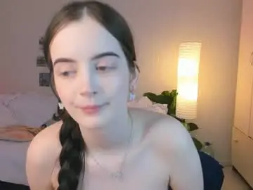 Chaturbate Watch Live Sex Cams of bellavyn