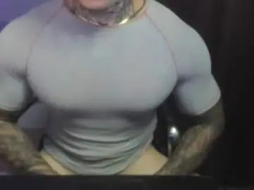 Chaturbate Live Sex Cam of lewis_muscleee