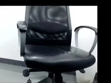 Chaturbate Live Sex Cam of officelush
