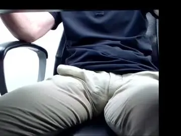 Chaturbate Live Sex Cam of officelush