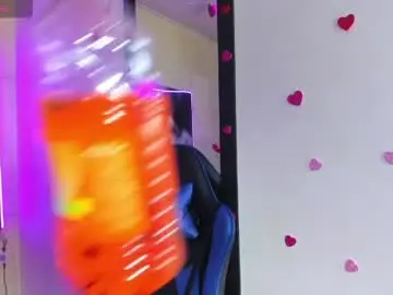Chaturbate Free Live Porn of dolly_boob