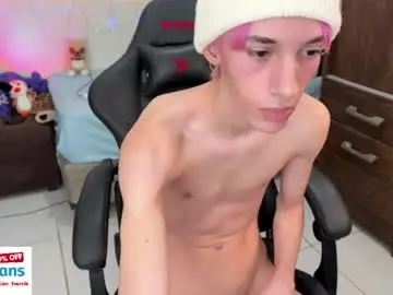 Chaturbate Live Sex of kiantwink