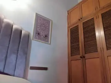 Chaturbate Best live sex cam show of sky_caroline