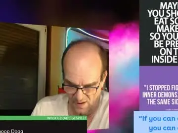 Chaturbate Live Sex Cam of r_2d2_