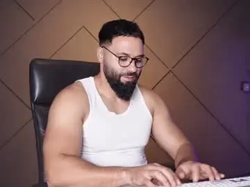 Chaturbate Best live sex cam show of glennmasters