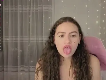 Chaturbate Adult Webcam of lilyrose1_