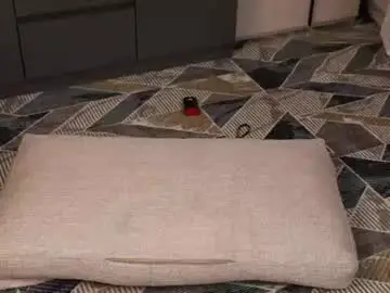 Chaturbate Live Sex Cam of _shiningstar