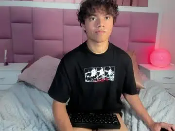 Chaturbate Live Porn of honeymoon_sariel