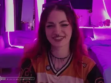 Chaturbate Best live sex cam show of bratziedarsie