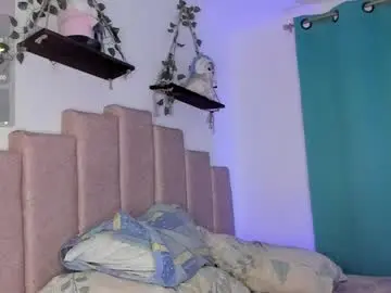 Chaturbate Live Sex Cam of evieh1_