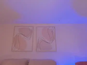 Chaturbate Best live sex cam show of milalawrence_