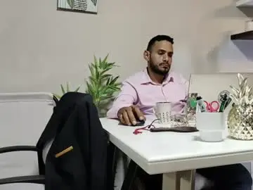 Chaturbate Free Porn Cam of pineappleflipped