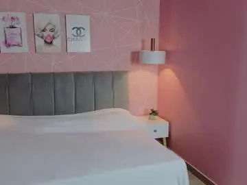 Chaturbate Best live sex cam show of zara__sweet