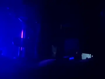Chaturbate Live Sex of mjmckenz55
