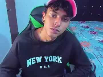 Chaturbate Best live sex cam show of zafirocum