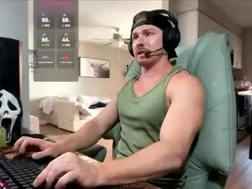 Chaturbate Live Sex Cam of bigmcr1