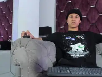 Chaturbate Watch Live Sex Cams of tonybenedetti