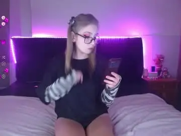 Chaturbate Sex Cam of shysweetrish