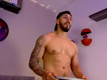 Chaturbate Live Sex Cam of tony_muscle1