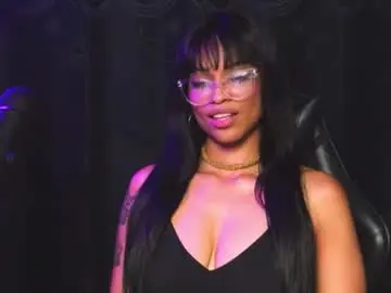 Chaturbate Adult Webcams of queendom_ing
