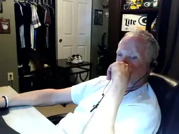 Chaturbate Adult Video Chat of midwestdad09