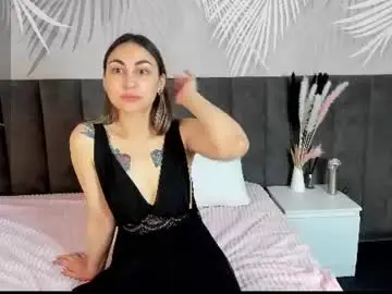 Chaturbate Live Sex Cam of fly_ari
