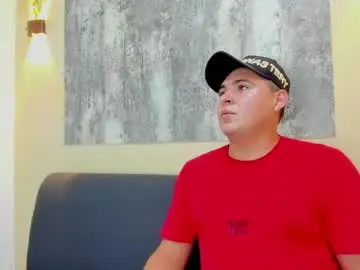 Chaturbate Live Sex Cam of theo_wood3