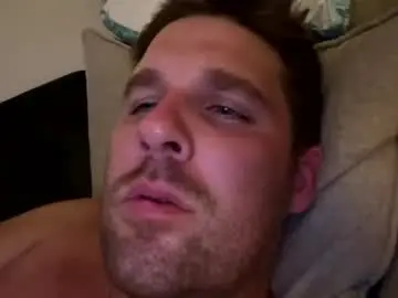 Chaturbate Live Sex Cam of reddrockett69