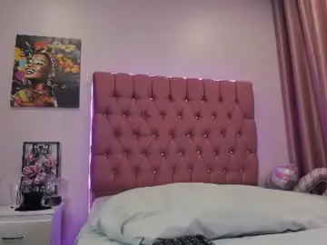 Chaturbate Live Sex Cam of mazeekiin