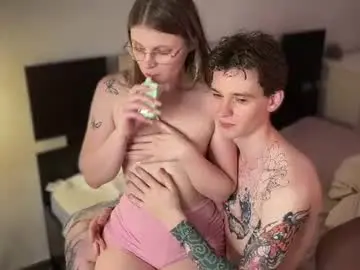 Chaturbate Live Porn of ourlittlesecret_4u