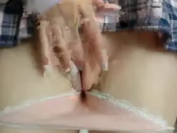 Chaturbate Free Porn Cam of single_fox_4u