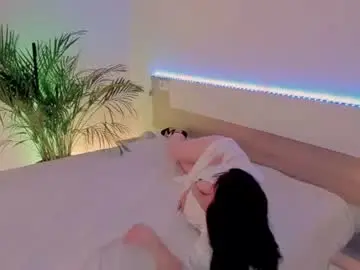Chaturbate Live Sex Cam of bluediamondsdreams