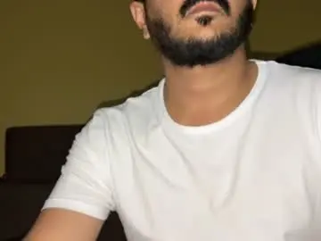 Chaturbate Live Porn of bighandsomesatisfy