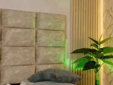 Chaturbate Live Sex Cam of cameroncollinss