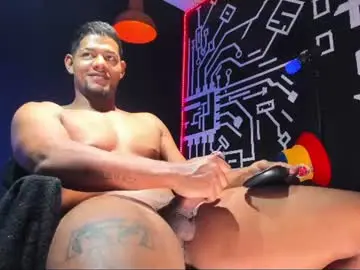Chaturbate Adult Webcam of daniel_boy18