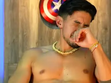 Chaturbate Free Live Porn of andrew_elliot