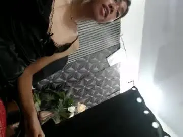 Chaturbate Nude Webcam of carlai_2