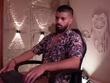 Chaturbate Adult Webcams of dann_saenz