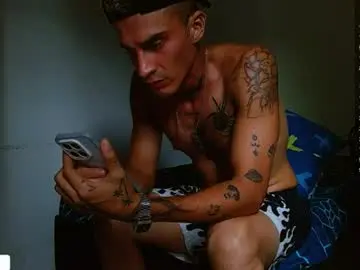 Chaturbate Live Sex of bray_hotboy
