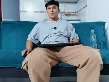 Chaturbate Live Porn of jacques_cardiet