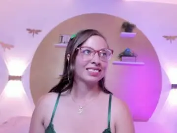 Chaturbate Live Sex Cam of lenna_phillips