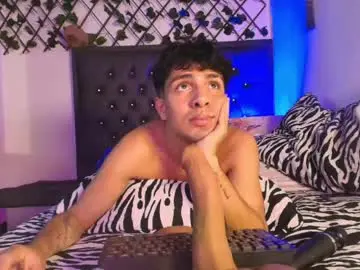 Chaturbate Live Porn of maxi_and_evan