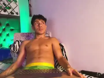 Chaturbate Nude Webcam of maxi_and_evan
