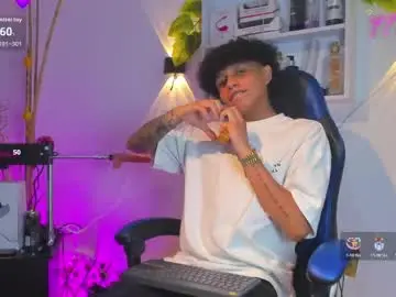 Chaturbate Live Sex Cam of _taylor_black